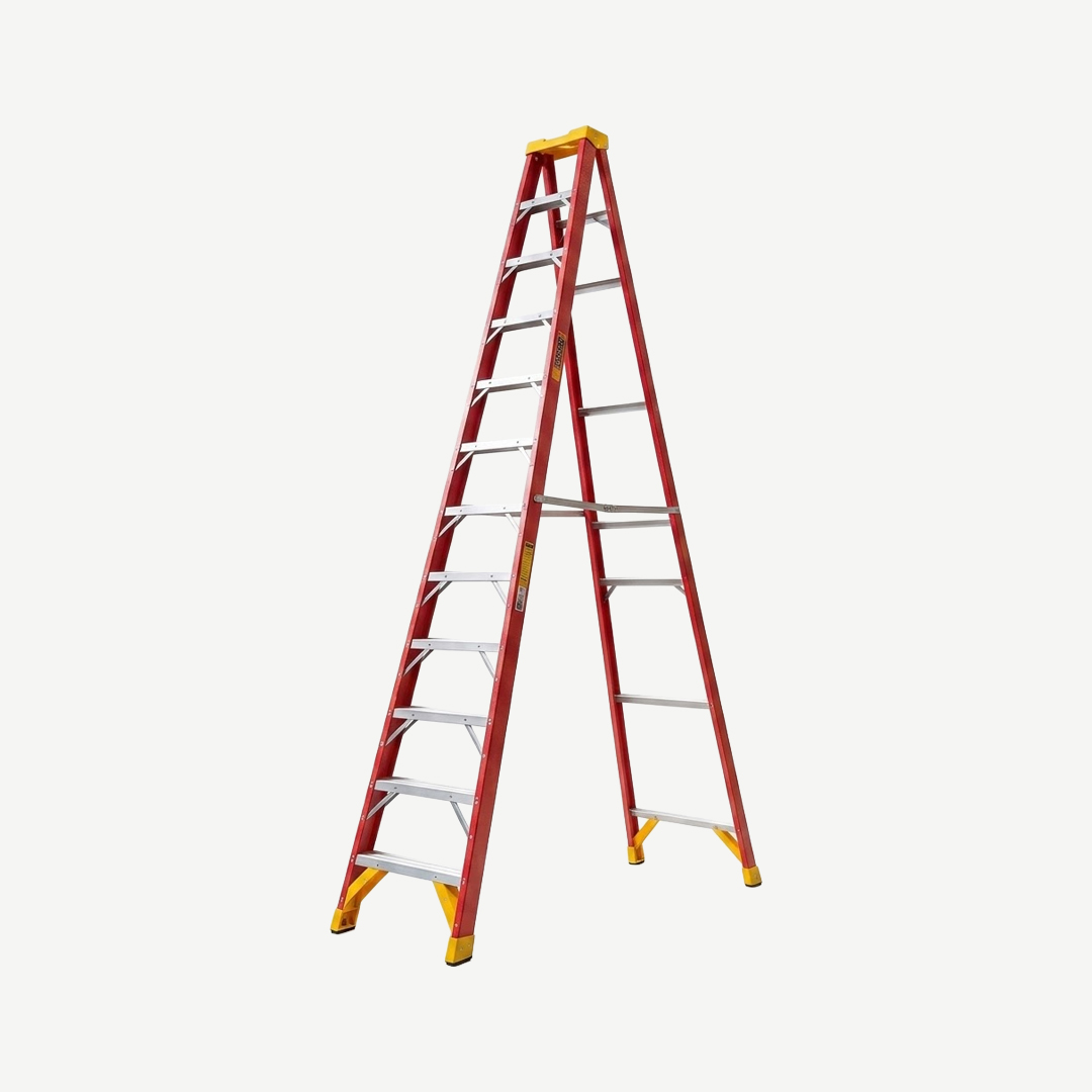 12 STEP FIBERGLASS SINGLE SIDE LADDER 150KG - RCH03783